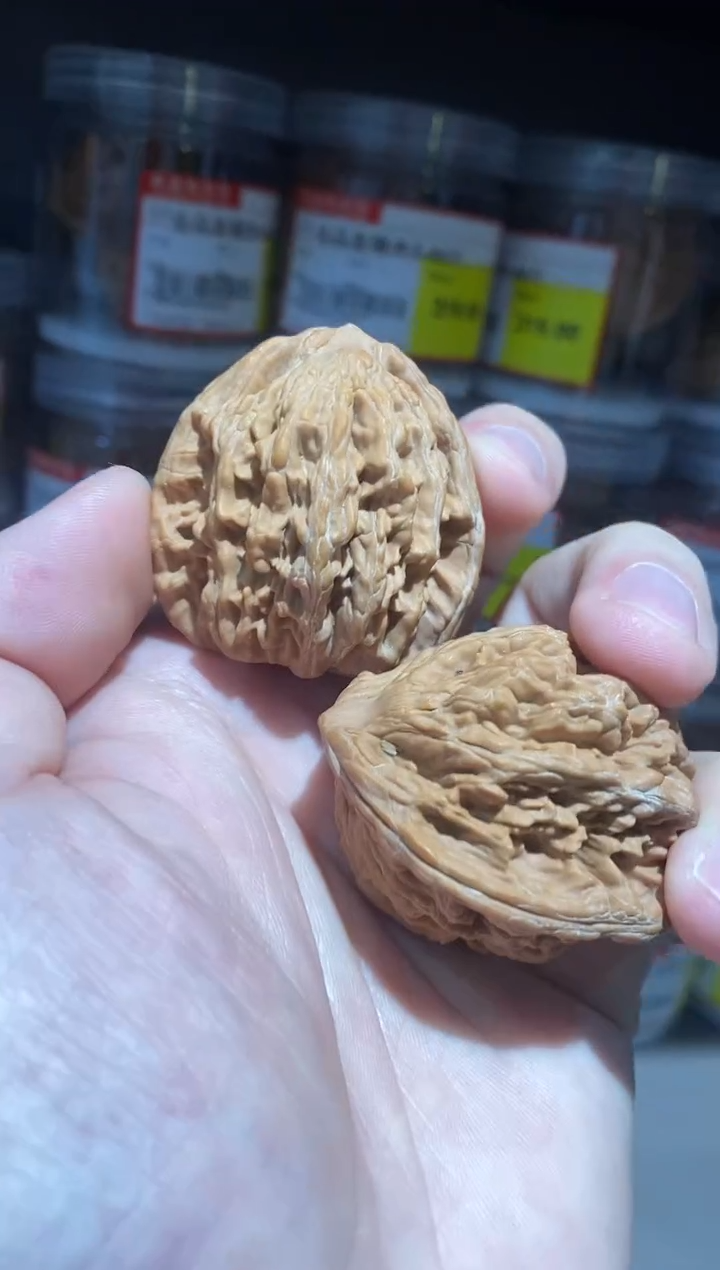 把件文玩核桃全品麦穗虎头40尺