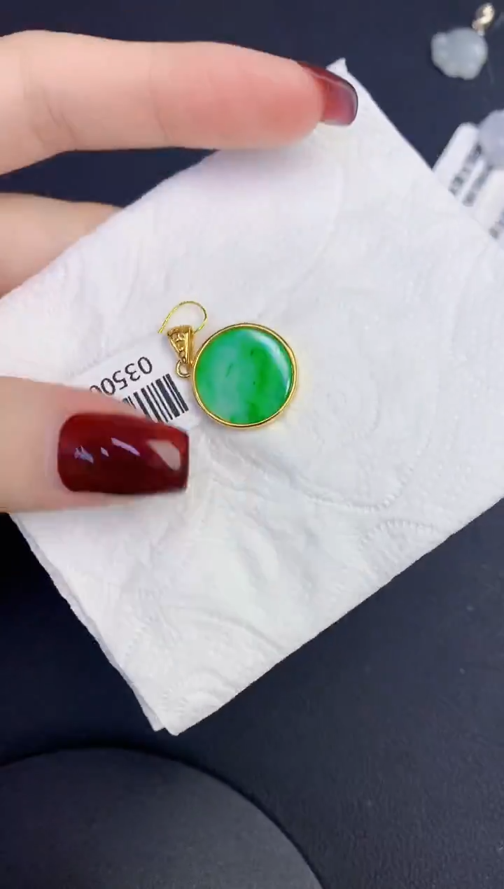 颈饰未镶嵌翡翠缅甸天然翡翠A货