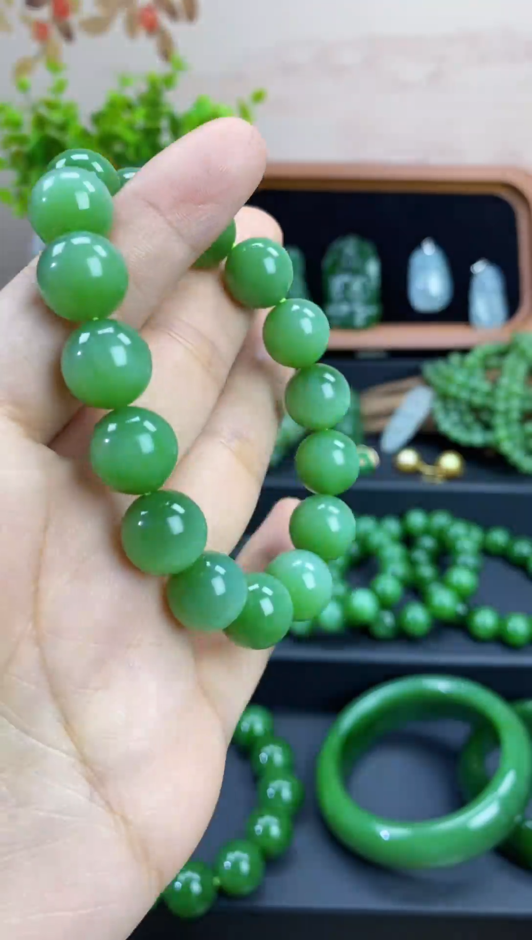 【闪购商品】和田玉（糖玉）手链未镶嵌和田碧玉荧光猫眼手串