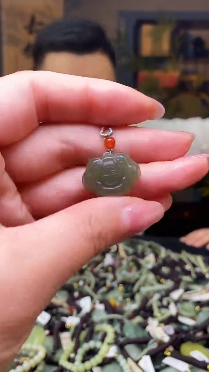 颈饰未镶嵌和田玉多样性发货，拍一发一