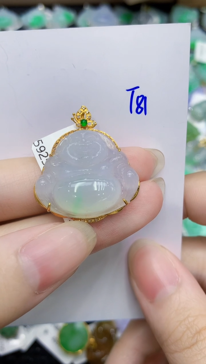 翡翠18K金镶嵌颈饰111111111