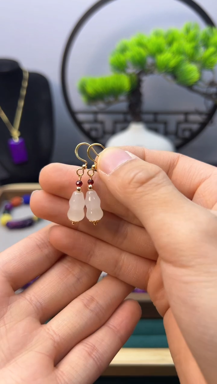 【闪购商品】和田玉耳饰14K金镶嵌E131