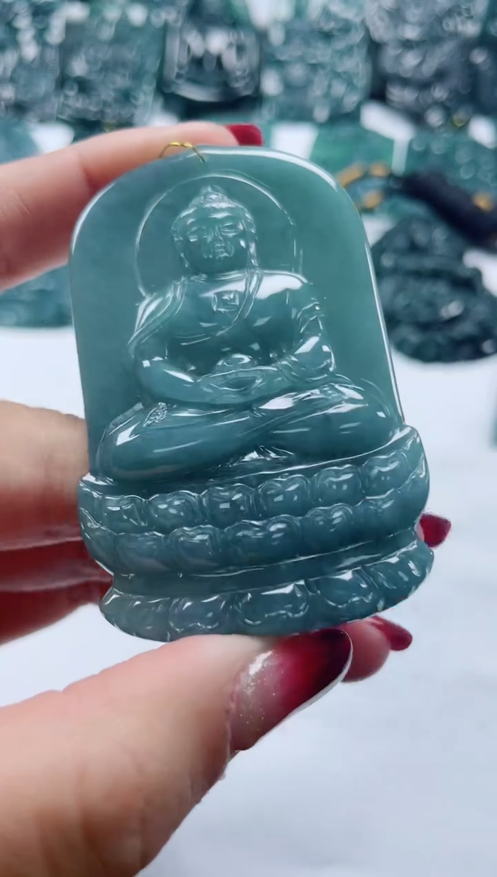 【闪购商品】翡翠颈饰未镶嵌               