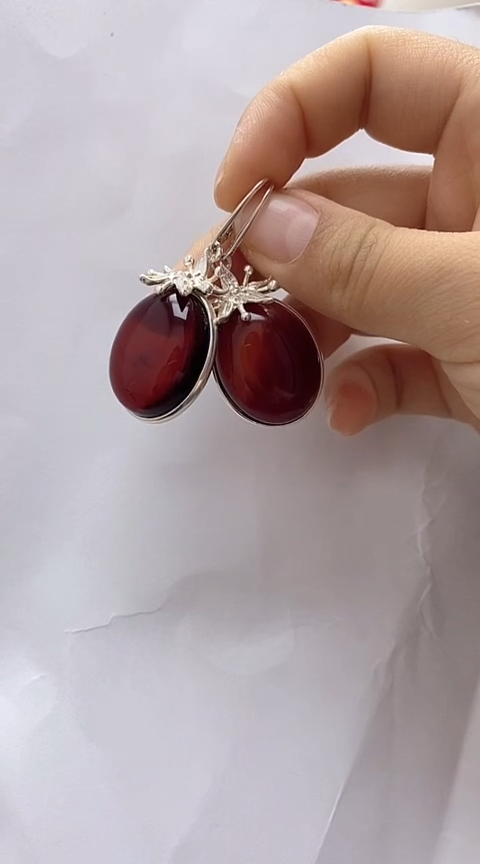 【闪购商品】琥珀裸石银S925镶嵌血珀耳坠