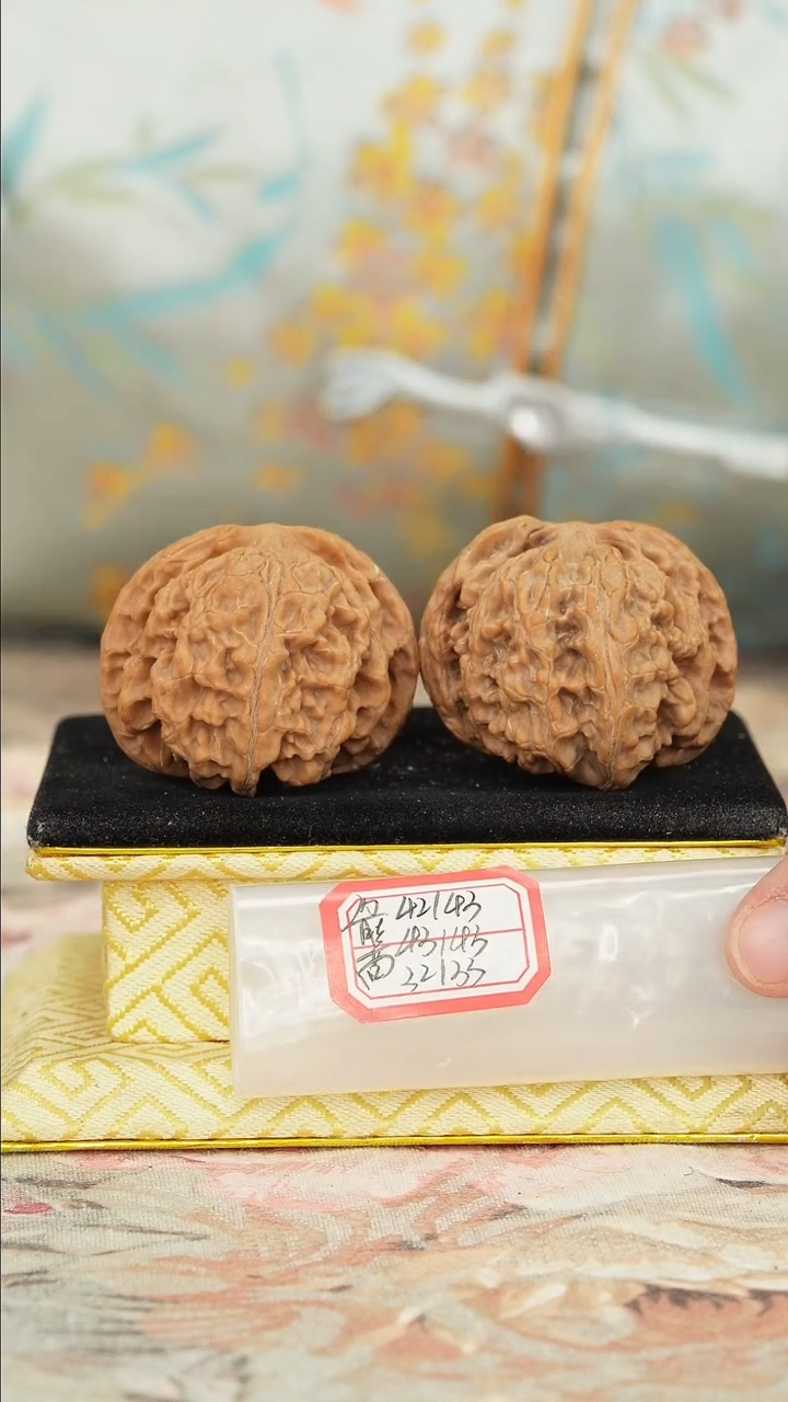 【闪购商品】文玩核桃把件苹果园