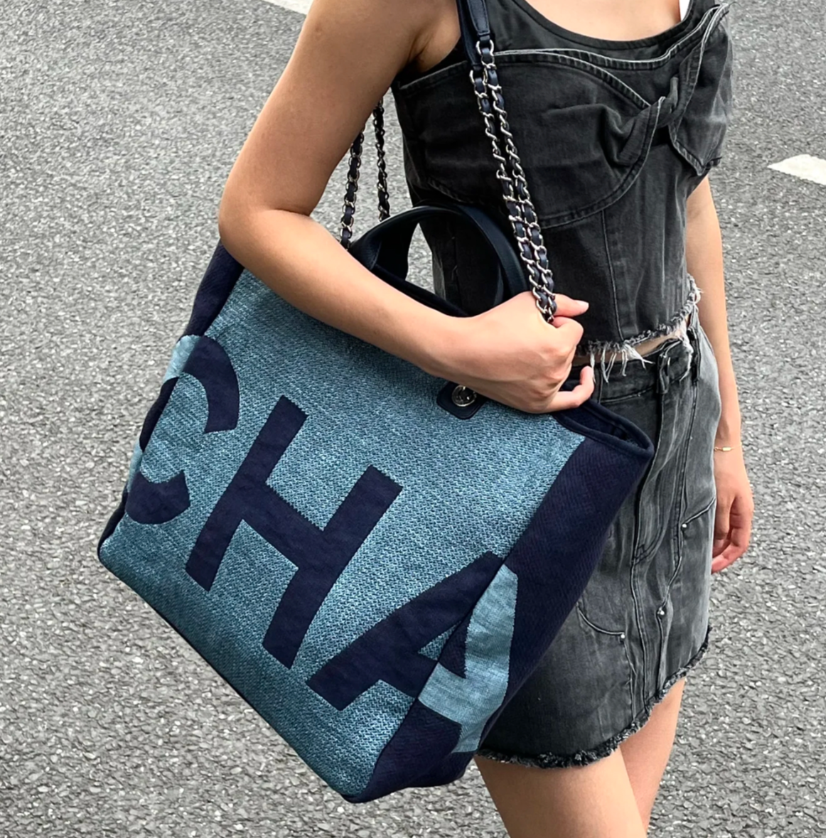 95新 Chanel/香奈儿 小花Jerry 牛仔蓝 帆布 25开 银扣 沙滩包