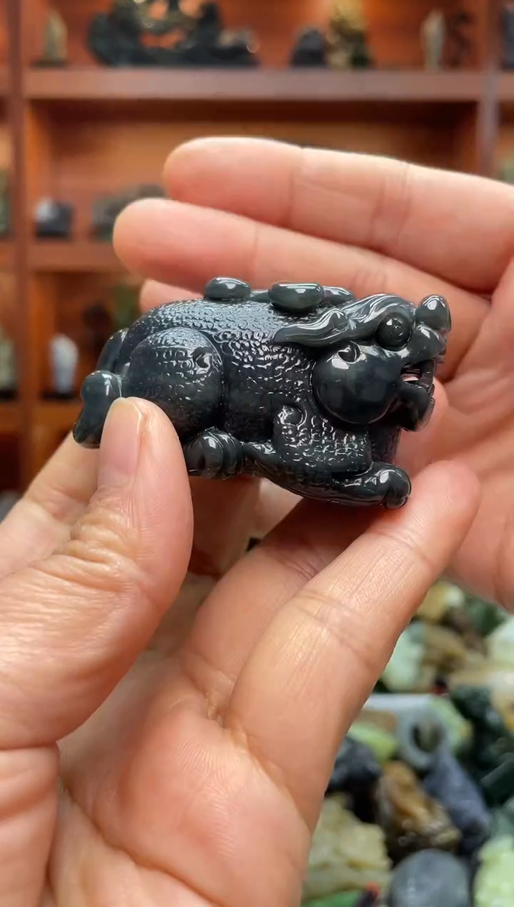 未镶嵌和田玉把件1