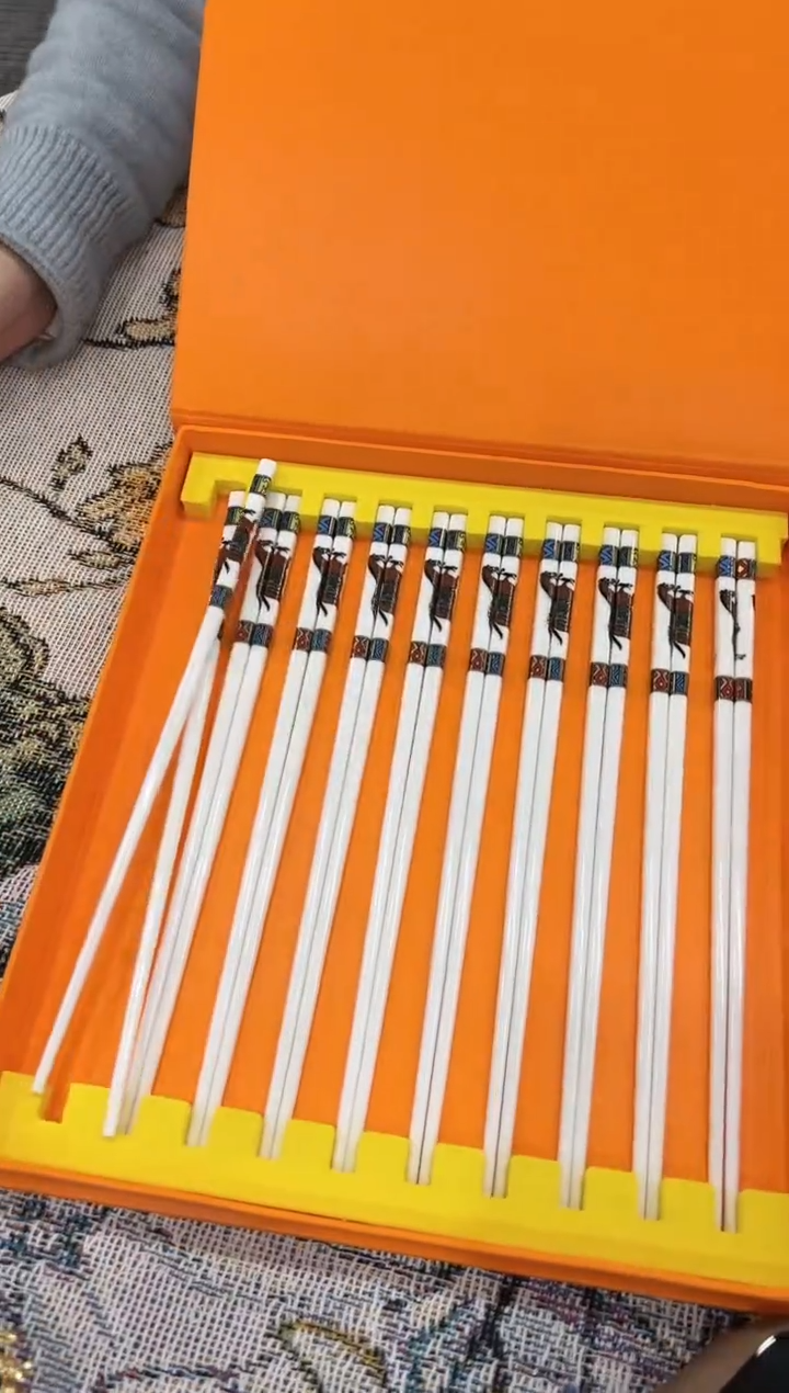 【闪购商品】杯H484------------