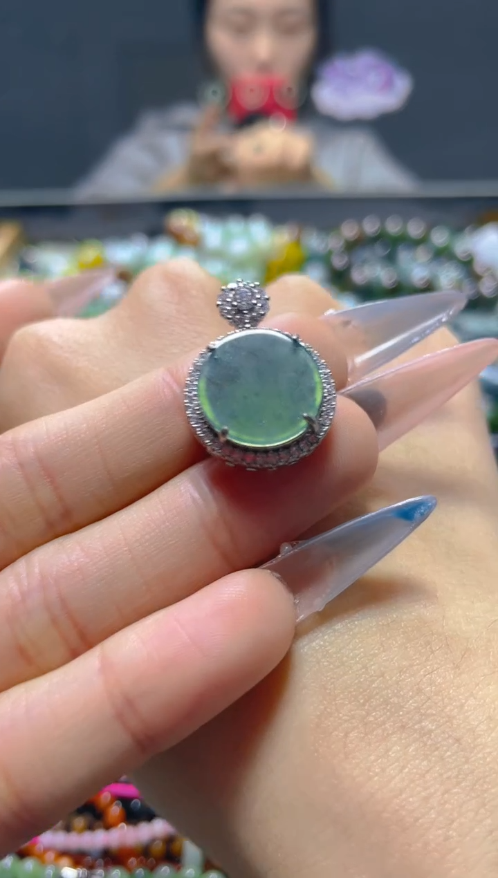 颈饰未镶嵌翡翠/G/翡翠A货，一件也是批发价