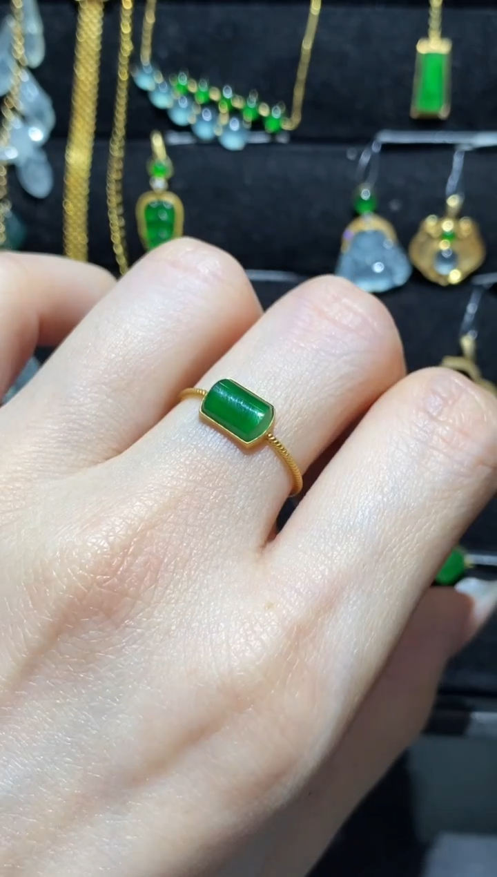 【闪购商品】翡翠戒指18K金镶嵌戒指
