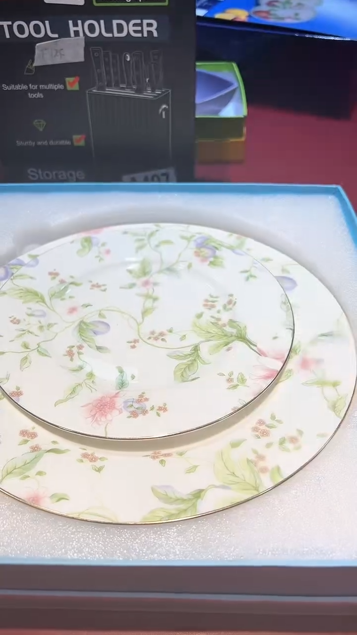 【闪购商品】瓷片锅碗瓢盆一件不剩