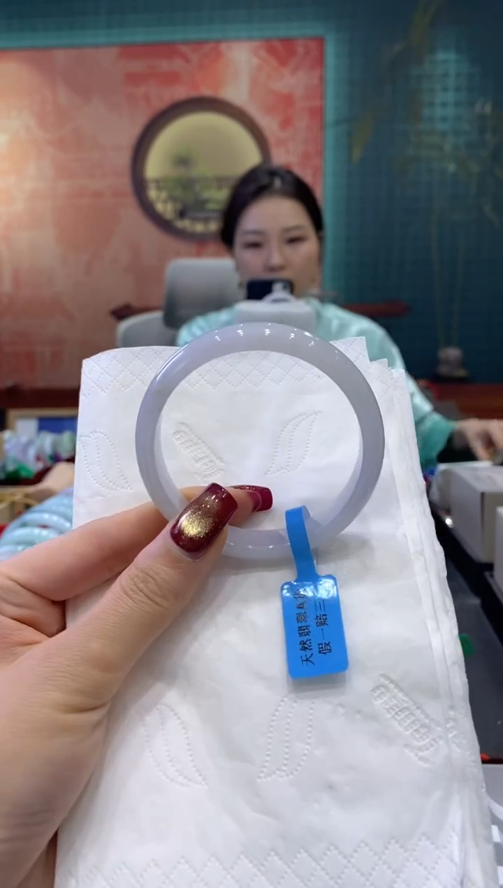 【闪购商品】翡翠手镯未镶嵌多人09950