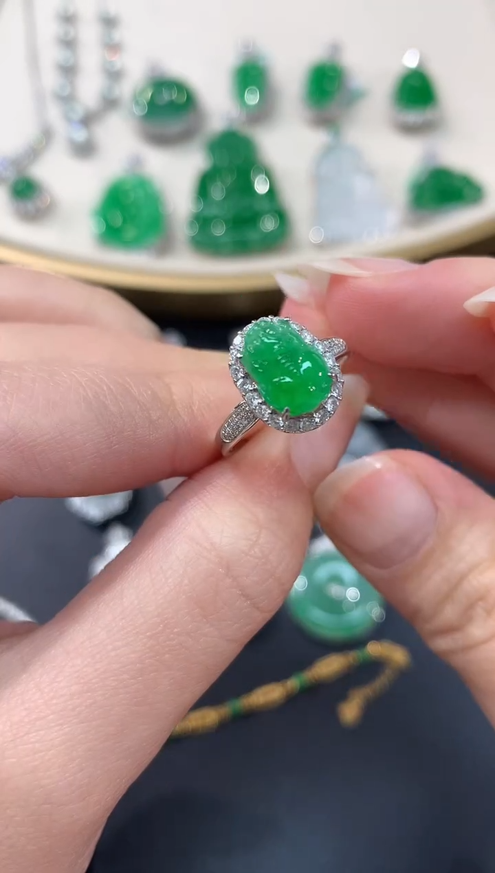 【闪购商品】翡翠戒指18K金镶嵌戒指A32|8800