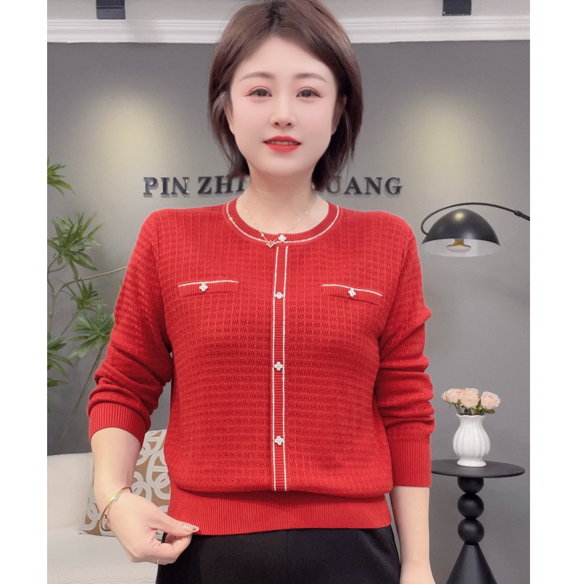 2025秋冬新款圆领工艺高档天丝长袖小衫37099