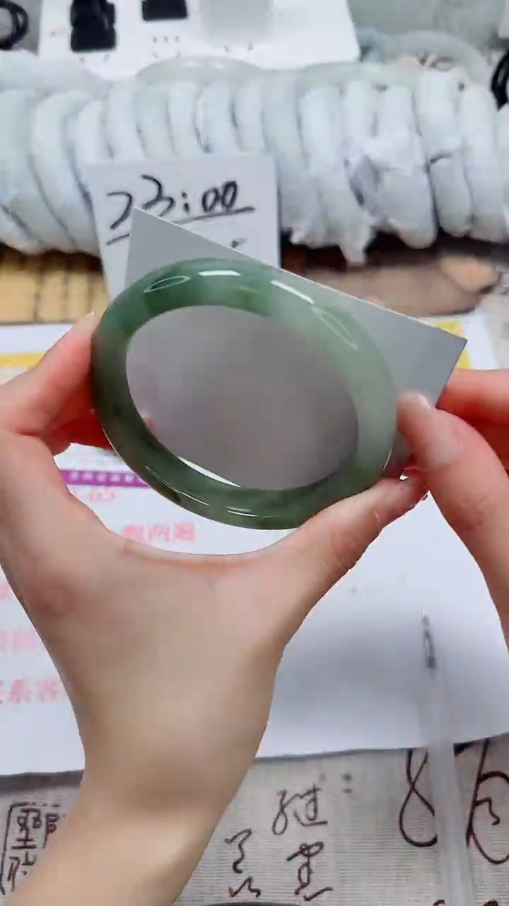 【闪购商品】石英质玉手镯未镶嵌k69-64