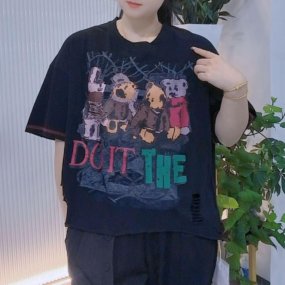 【七沐服饰】53662圆领破洞短袖T恤夏季潮牌洗水棉做旧设计女装宽松