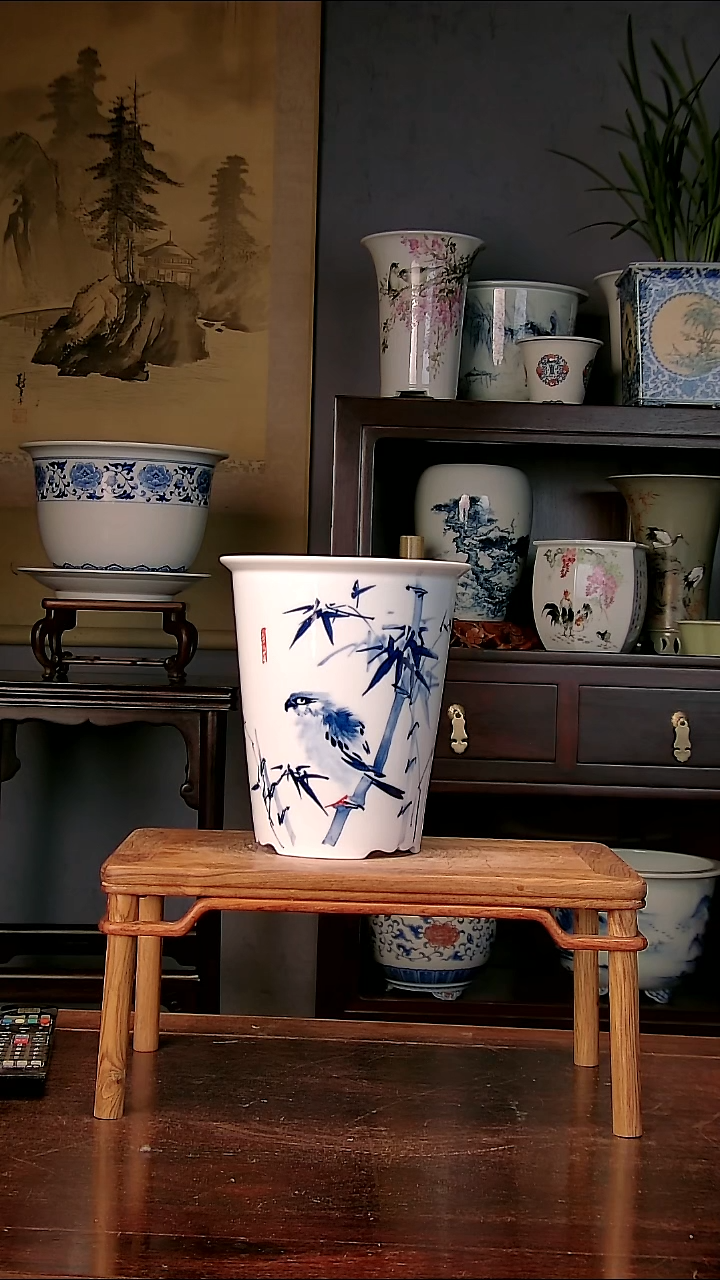 【闪购商品】景德镇陶瓷手工花盆