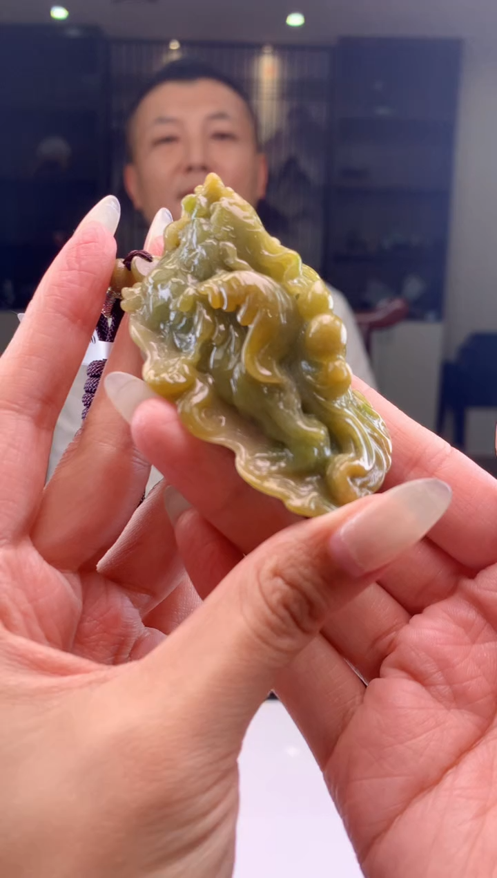 【闪购商品】定制翡翠未镶嵌挂件发货（拍一发一）