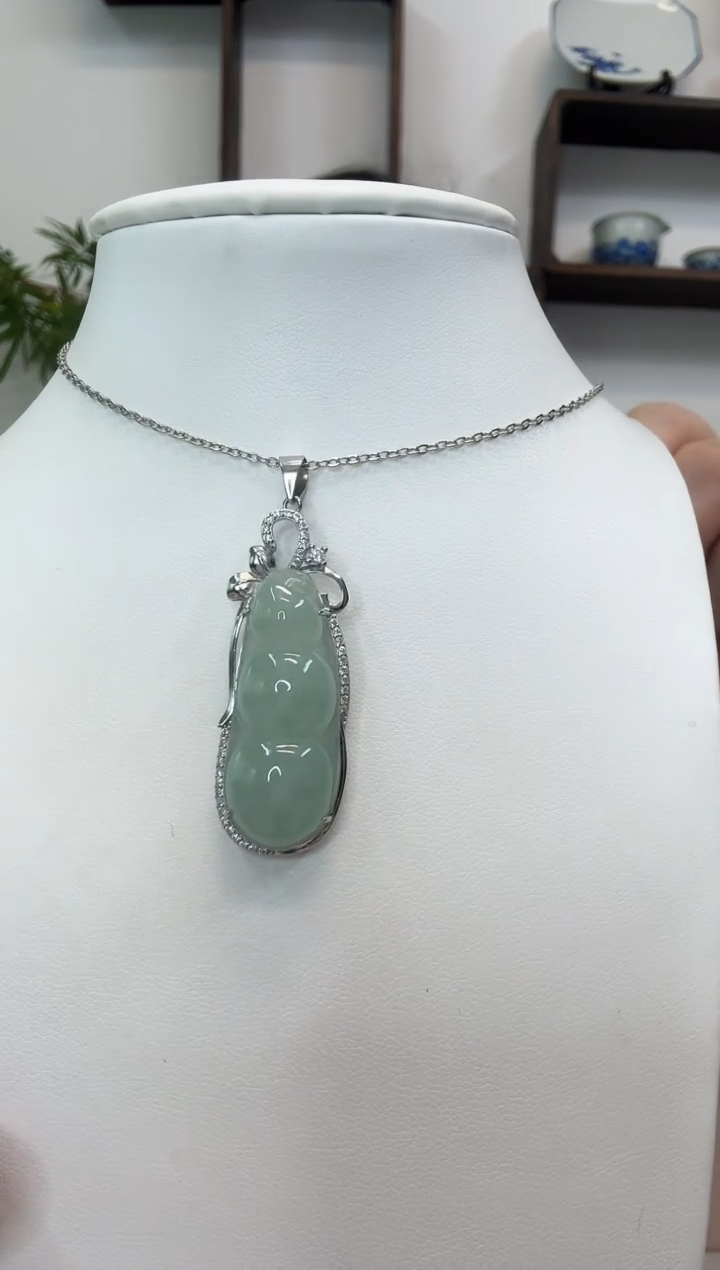 吊坠(赠链)银S925镶嵌翡翠福豆