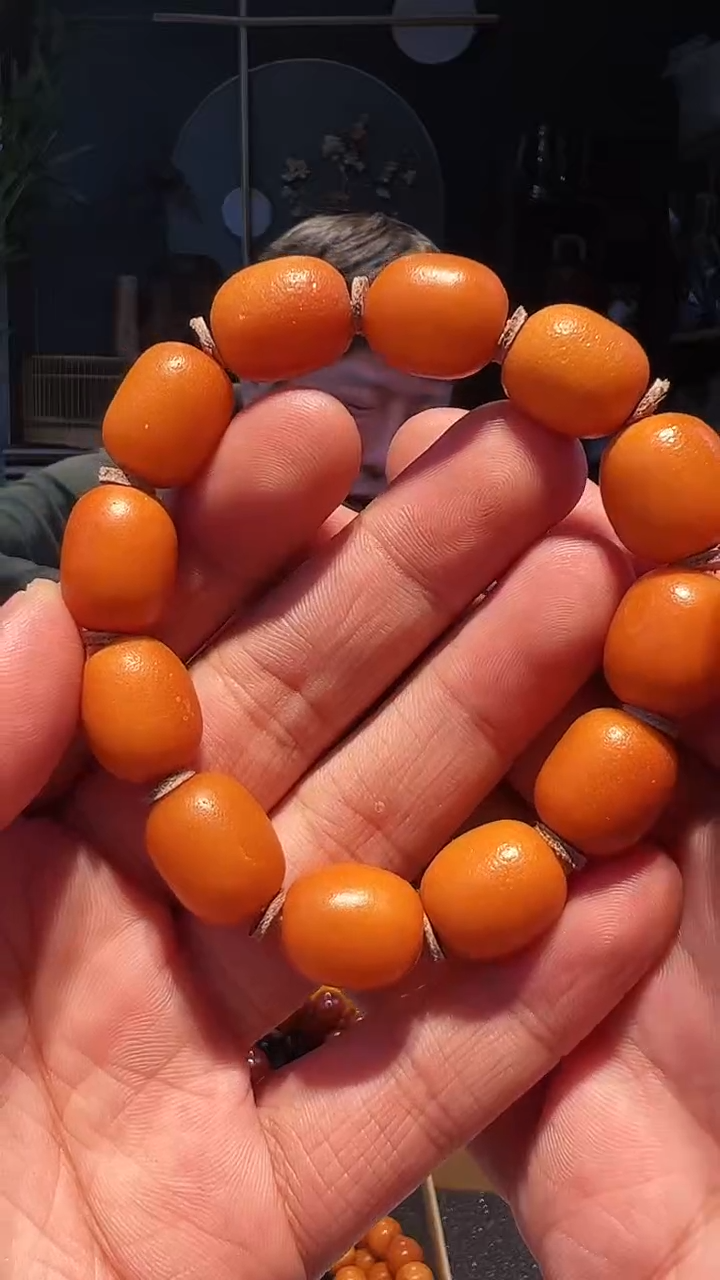 【闪购商品】蜜蜡手串未镶嵌13左右老枣