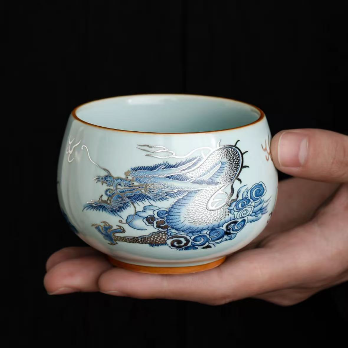 天青兰龙纹杯+礼盒 ZH23