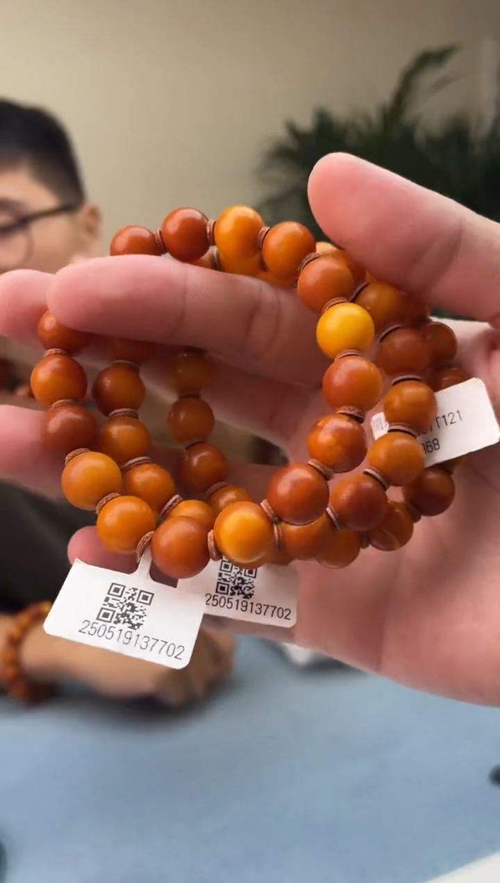 未镶嵌蜜蜡珠宝奇石010.10，假一罚十多样性发其一