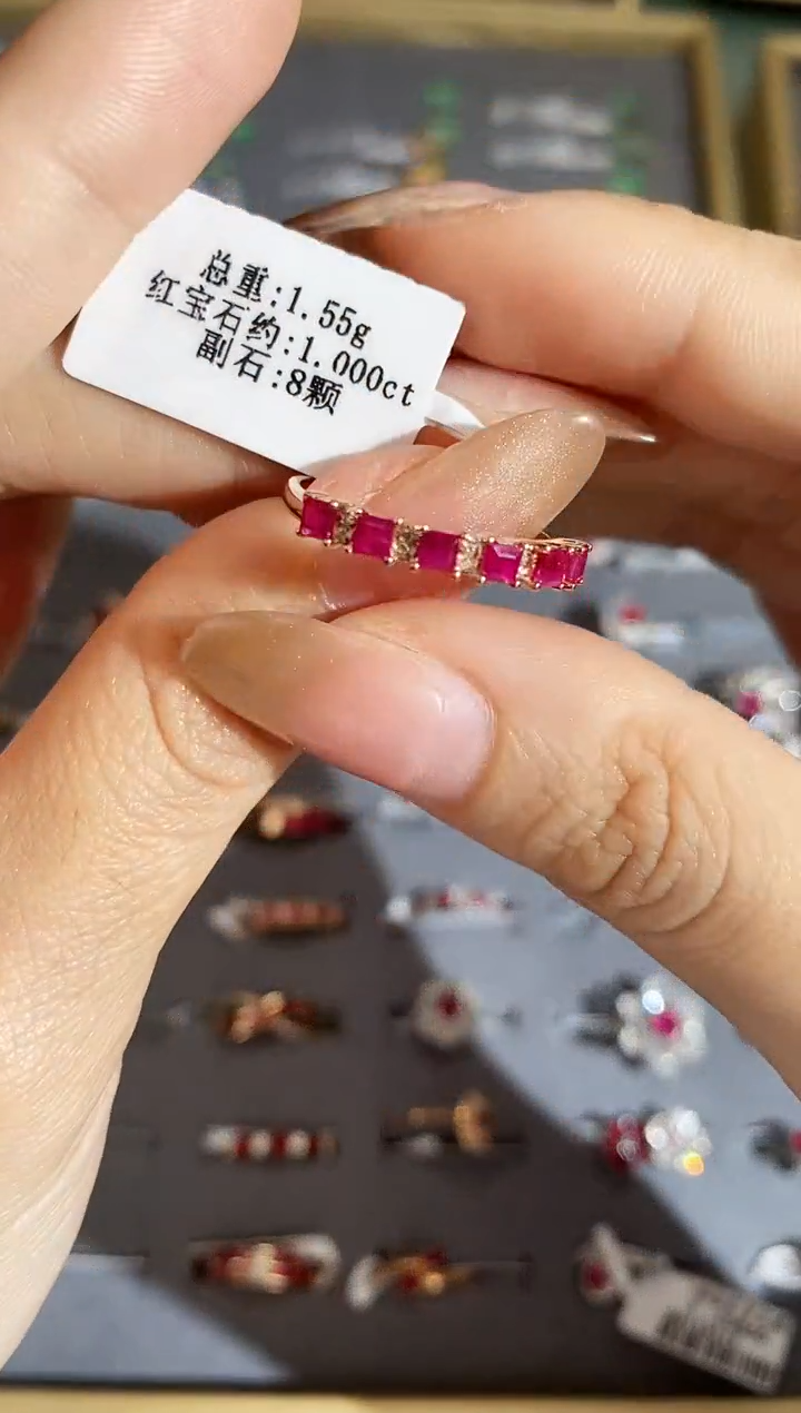 【闪购商品】红宝石戒指18K金镶嵌戒指