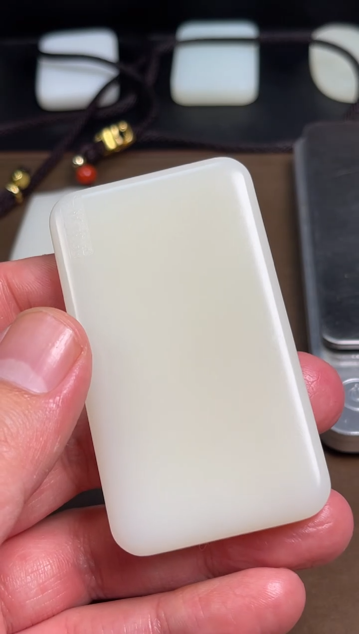 【闪购商品】和田玉颈饰未镶嵌70 年后发回落款