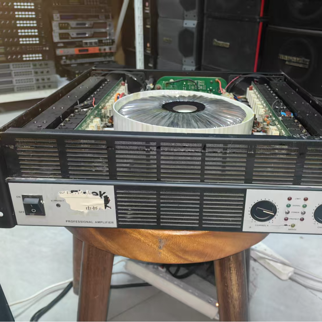 8新  二手功放    不包邮