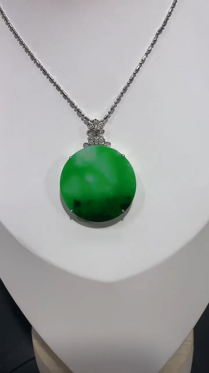 【闪购商品】翡翠吊坠(不含链)18K金镶嵌吊坠