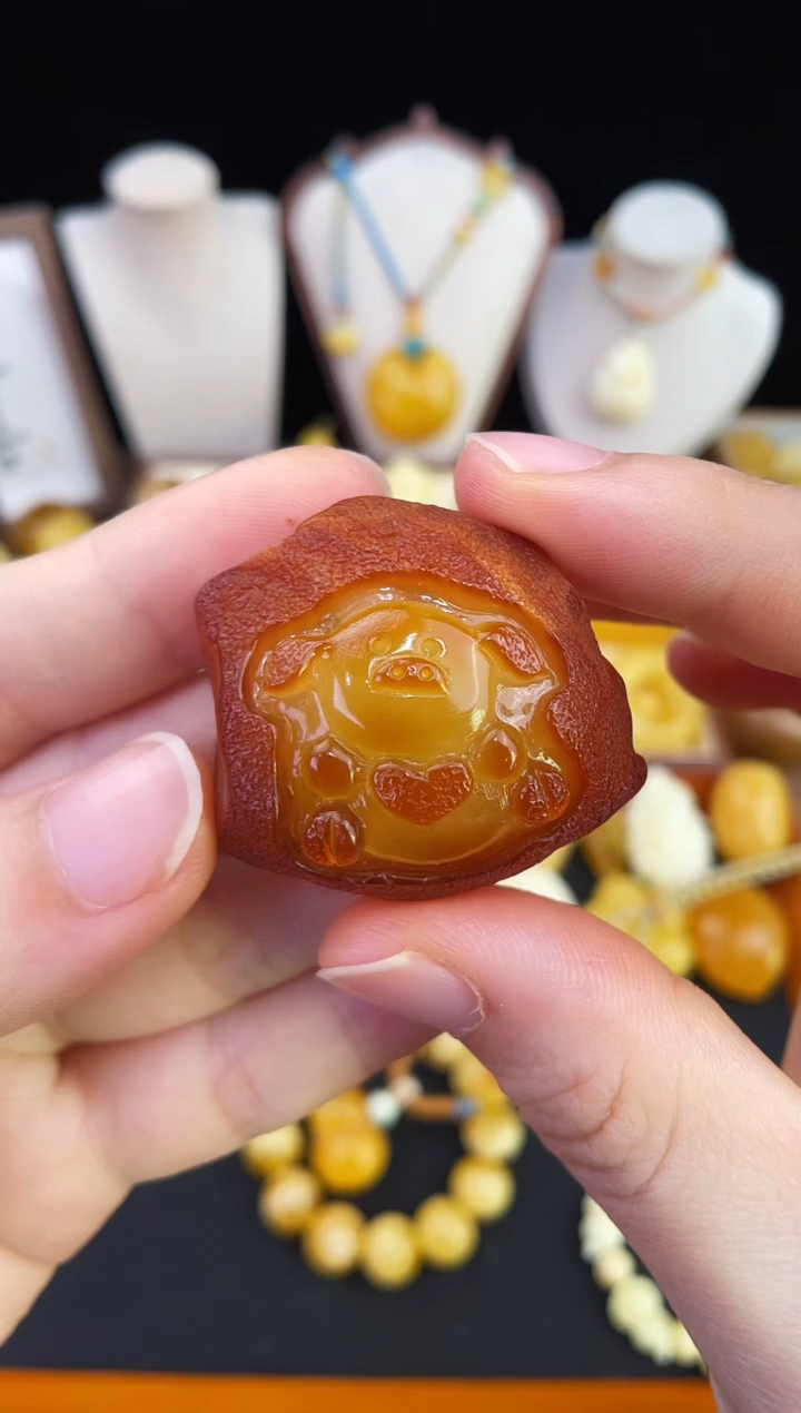 琥珀未镶嵌珠宝奇石柒月