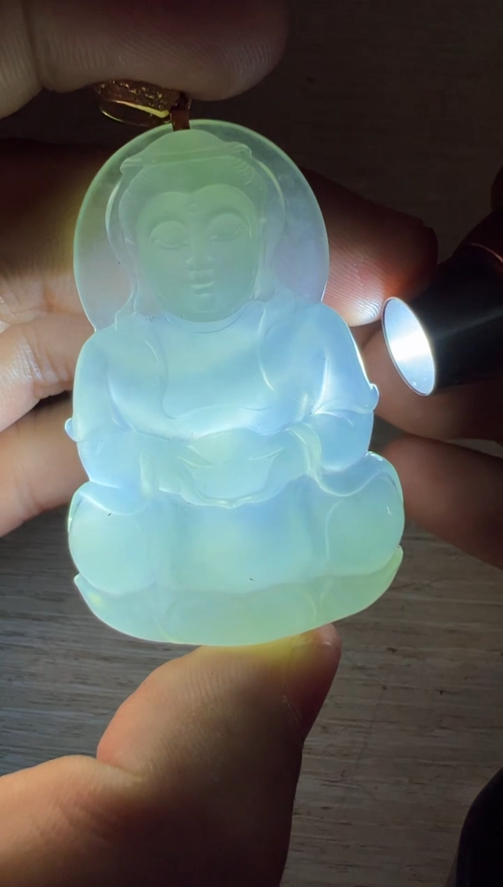 18K金镶嵌定制翡翠翡翠观音