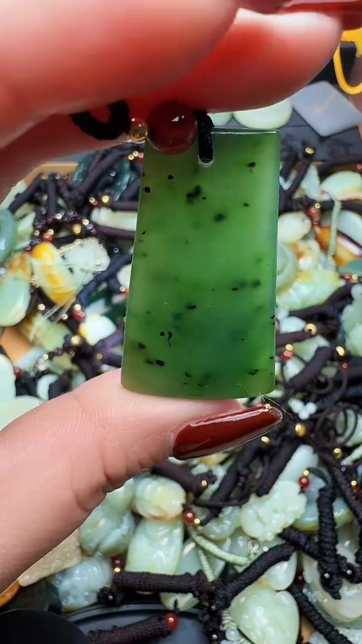 【闪购商品】和田玉（碧玉）颈饰未镶嵌144