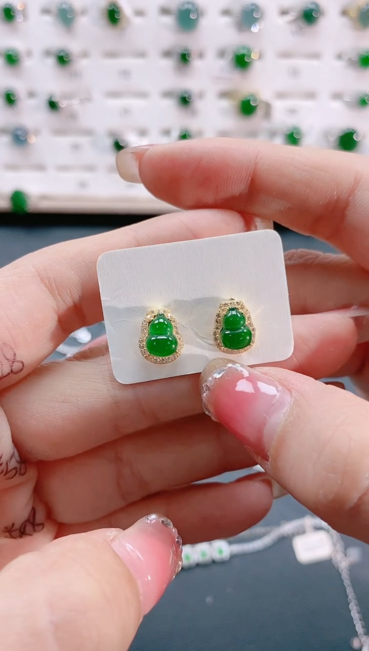 【闪购商品】翡翠耳饰银S925镶嵌天然翡翠