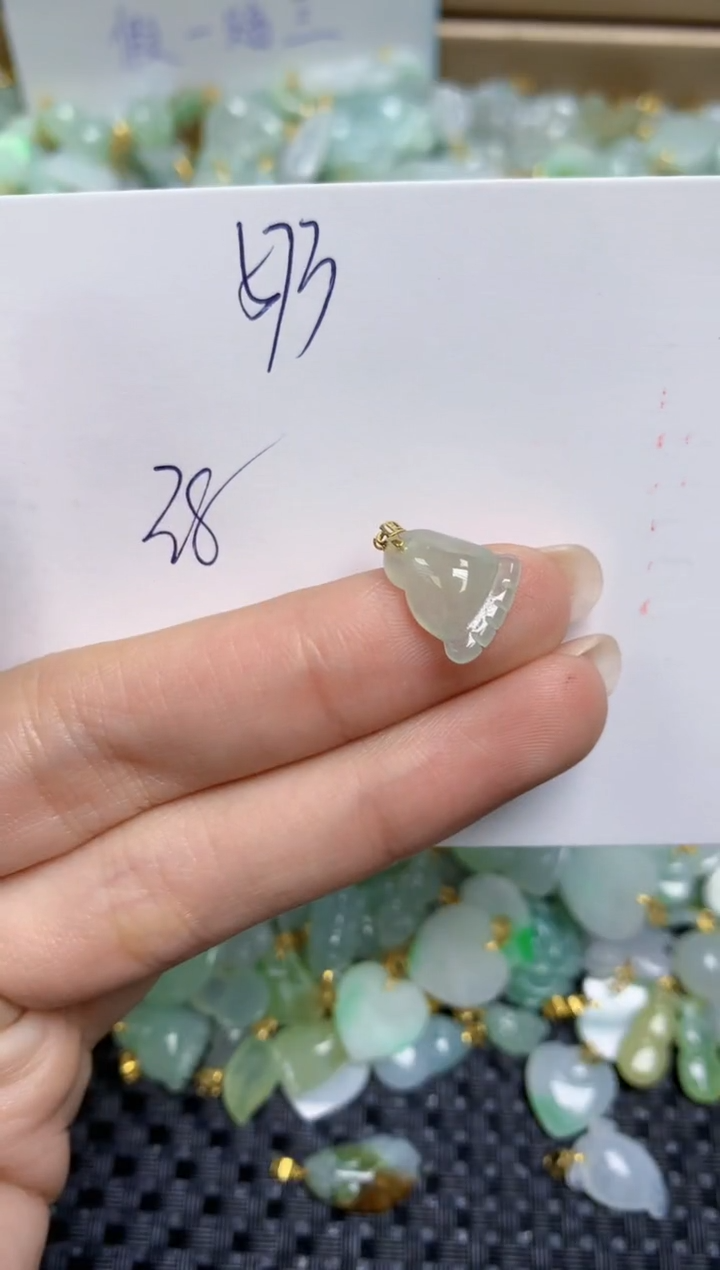 【闪购商品】翡翠颈饰18K金镶嵌天然缅甸A货翡翠