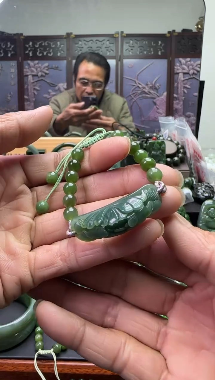 未镶嵌和田玉珠宝奇石手牌