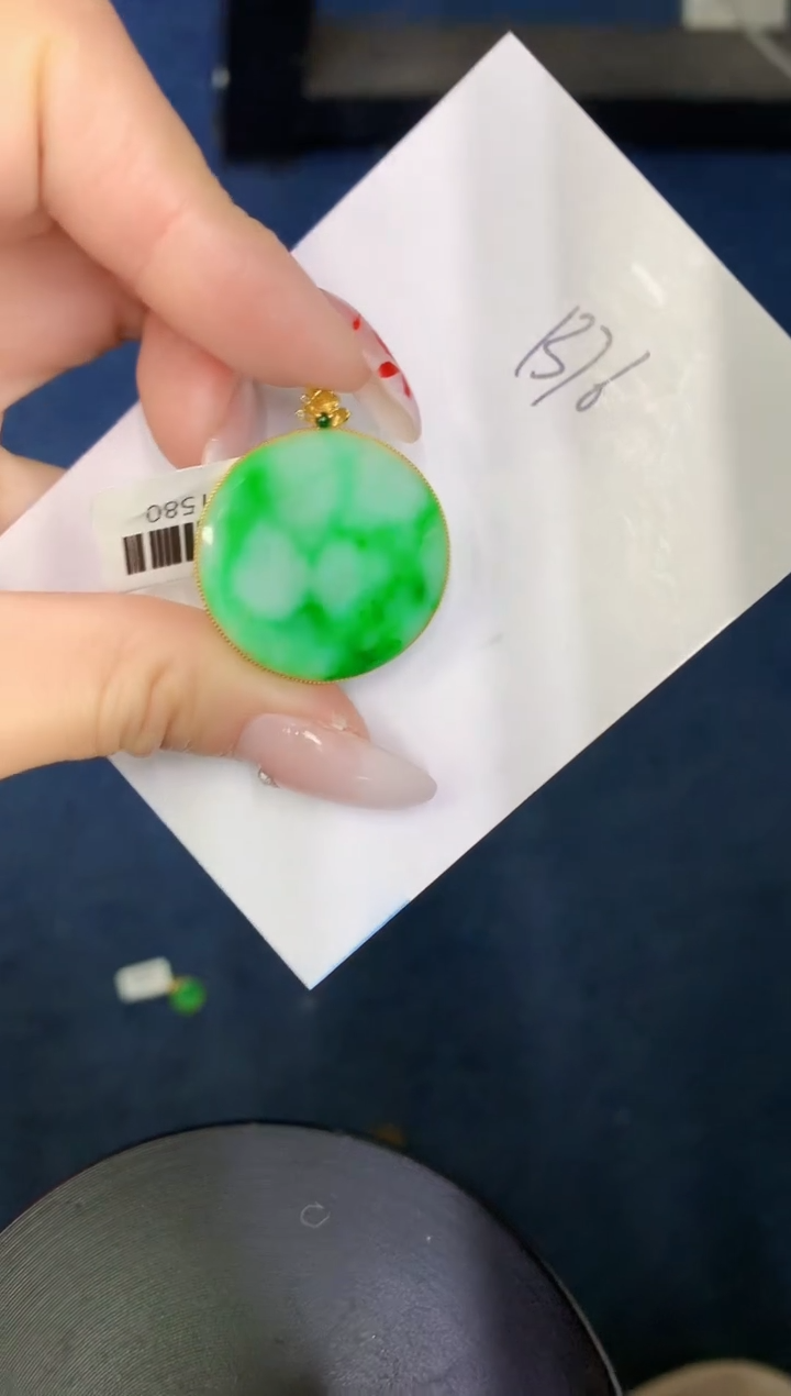 【闪购商品】翡翠颈饰18K金镶嵌000000000000