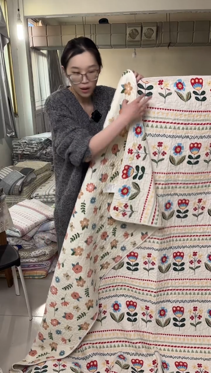 棉200*220斜纹小红花