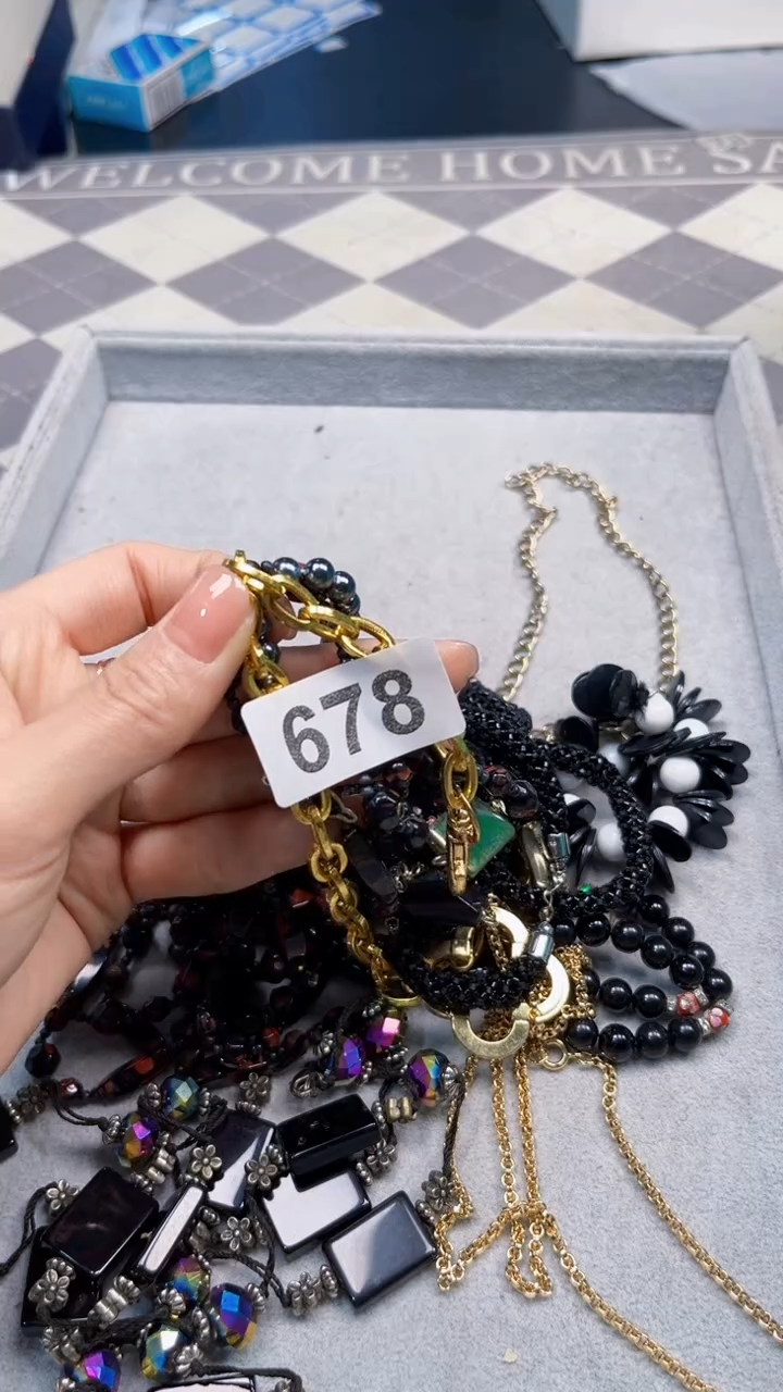 非金属无如图所示时尚饰品