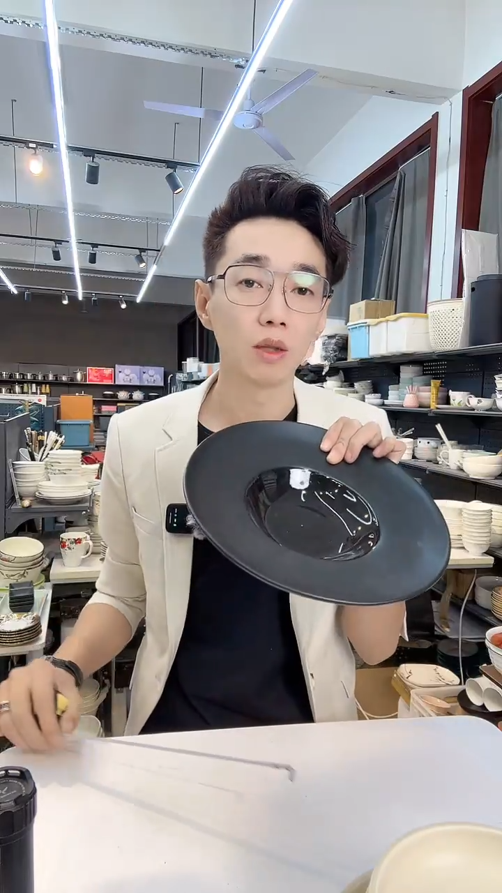 【闪购商品】草帽造型盘