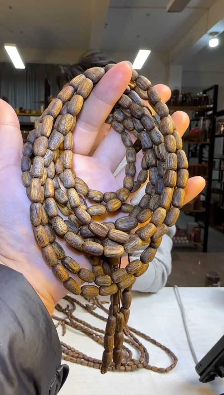 沉香手串沉水浮海南黎母山奇楠树枝油长串17g+多样性发1