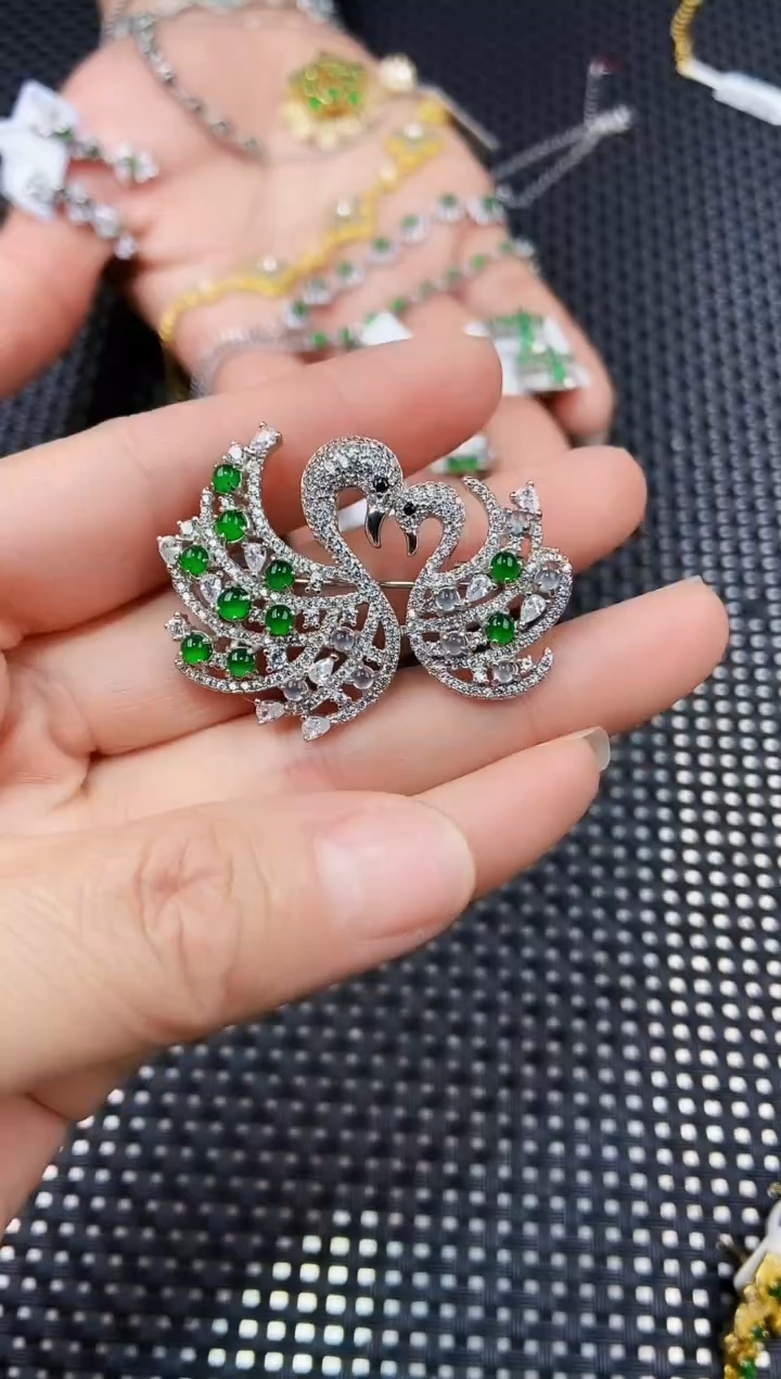 【闪购商品】翡翠吊坠(不含链)未镶嵌111111111