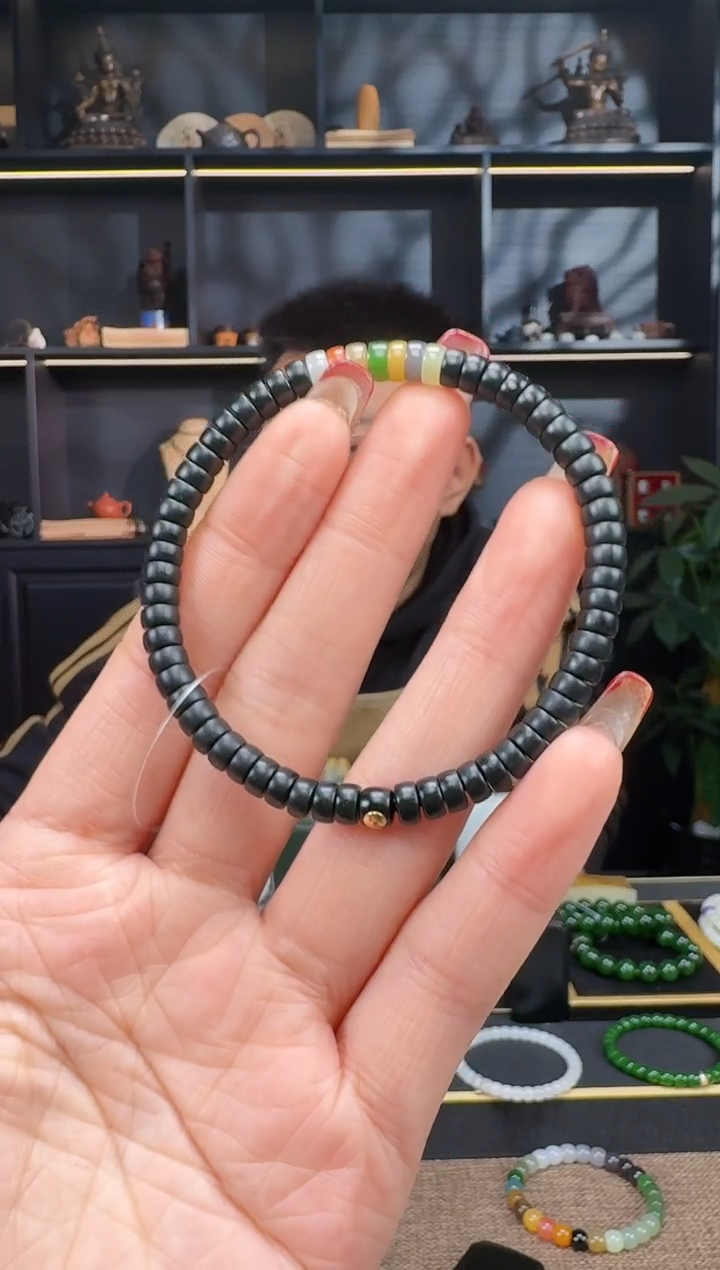 【闪购商品】和田玉1未镶嵌5.5mm黑青药片手串