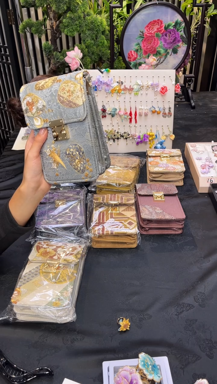 织绣十**扣非遗手工苏绣饰品