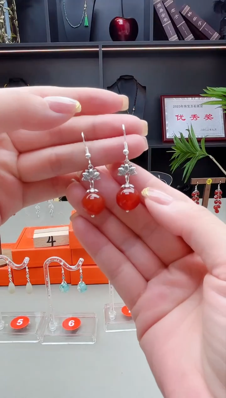 未镶嵌耳钉玛瑙/玉髓718