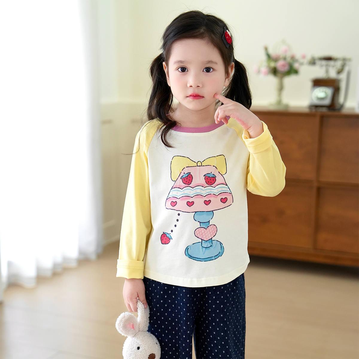 现货【疯狂草莓机T】女童6023纯棉长袖T恤2025新款秋季女宝打底上衣