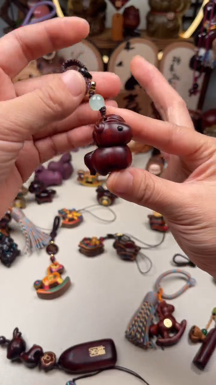 檀香木紫檀小胖马钥匙扣