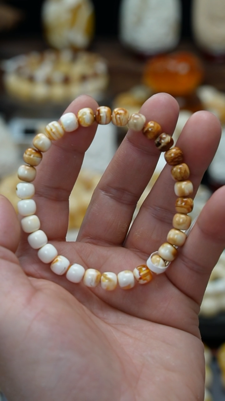 【闪购商品】琥珀裸石未镶嵌胡玩珠宝天然琥珀