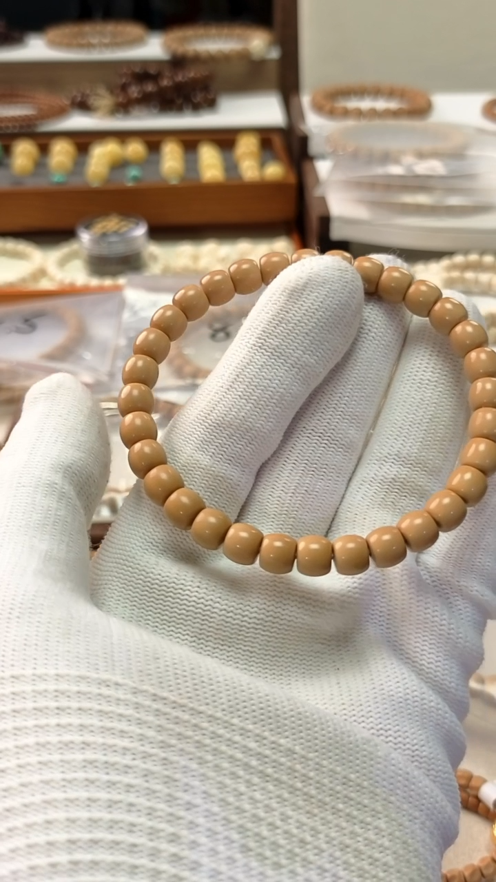 【闪购商品】橄榄核手串7.2核尖手串保真