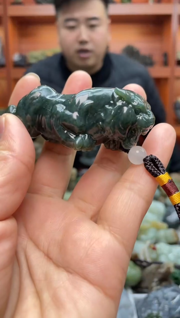 未镶嵌和田玉把件1